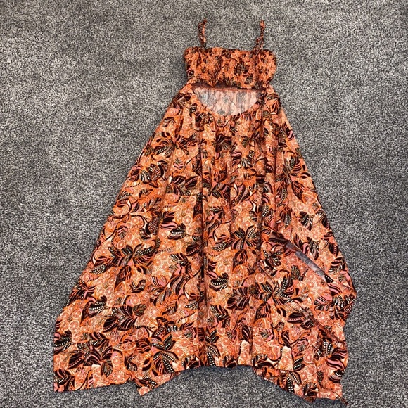 ALC Women's Adriana Printed Handkerchief Dress - Picture 7 of 7